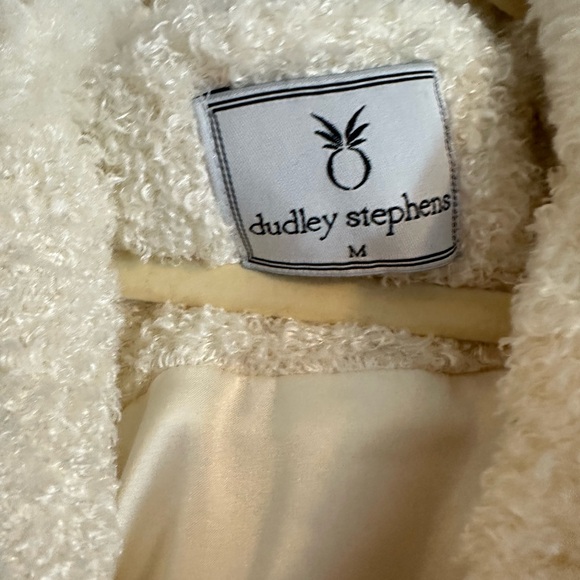 Dudley Stephens Cream Hooded Vest - Picture 2 of 4